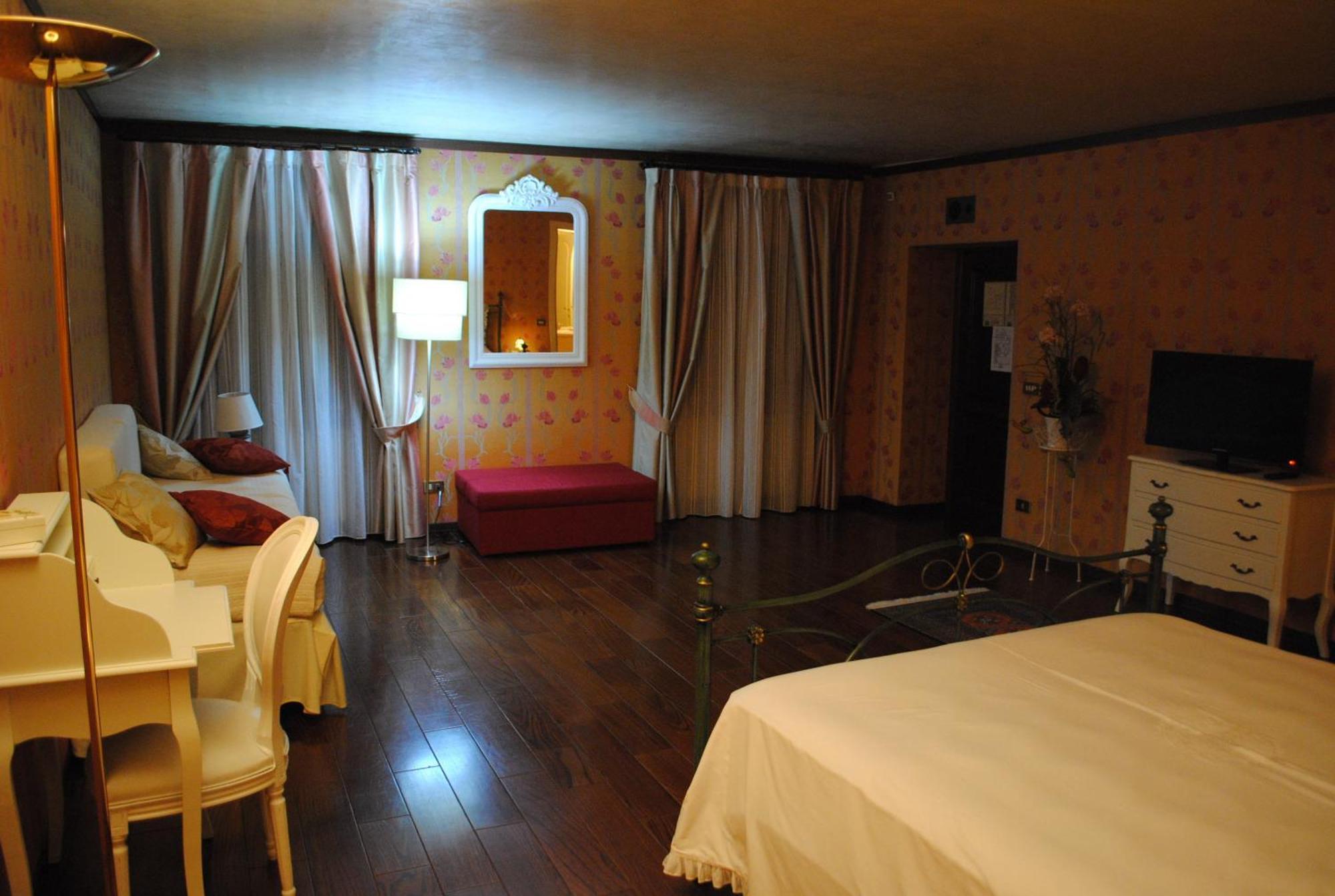 Hotel Locanda San Giacomo Agliano Terme Room photo