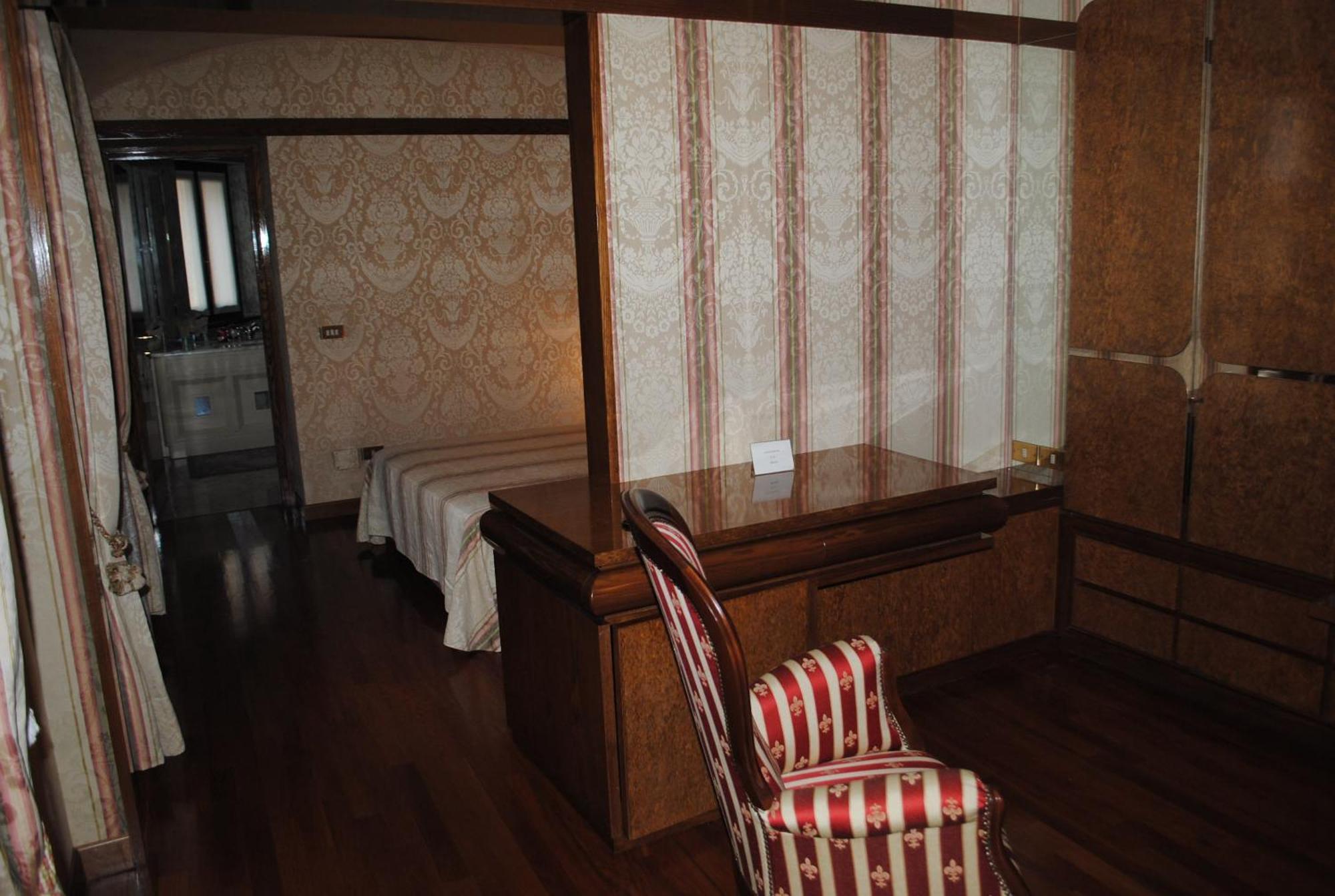 Hotel Locanda San Giacomo Agliano Terme Room photo