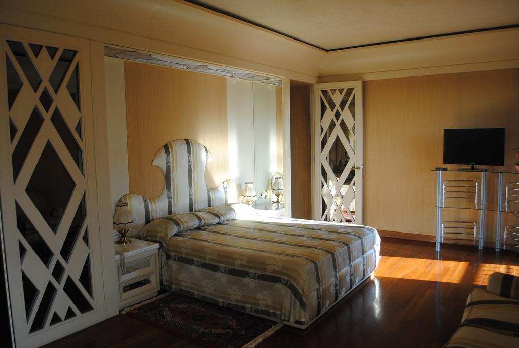 Hotel Locanda San Giacomo Agliano Terme Exterior photo